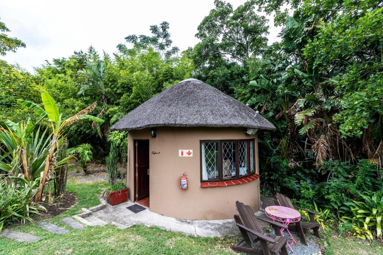 Fish Eagle Manor Bed & Breakfast Източен Лондон Екстериор снимка